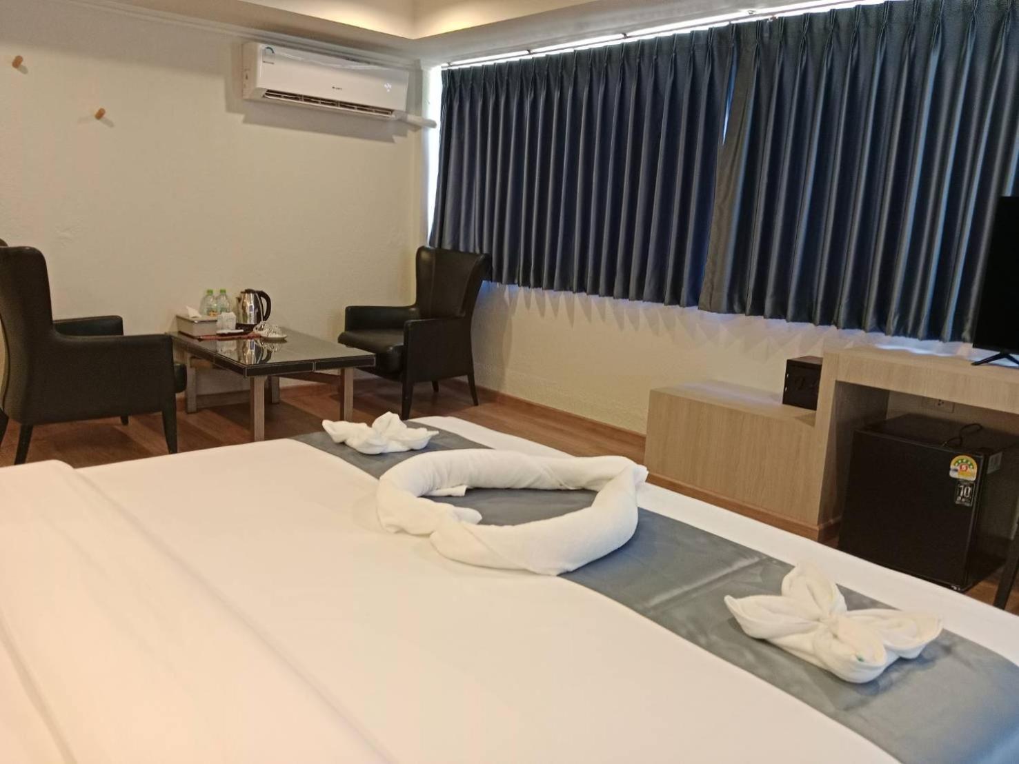 Eastique Hotel Koh Chang Trat Esterno foto