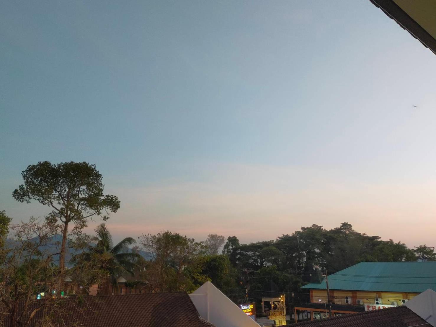 Eastique Hotel Koh Chang Trat Esterno foto